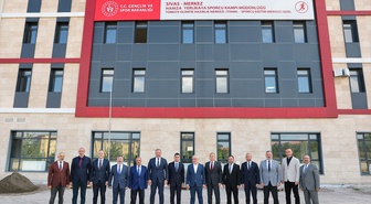 Sivas Valisi Şimşek, TOHM ve SEM binasındaki çalışmaları yerinde inceledi