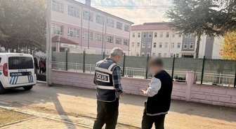Afyonkarahisar'da okul, park ve işletmelerde denetim yapıldı, 1 araca ceza kesildi