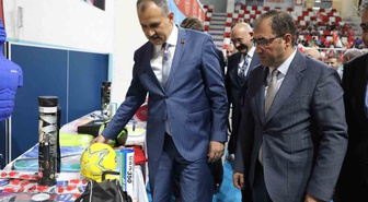 Ağrı'da AGAH Projesi kapsamında 171 okula 15 milyon liralık spor malzemesi verildi