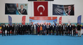Ağrı'da AGÂH Projesi kapsamında 171 okula 22 bin 200 spor malzemesi ulaştırıldı