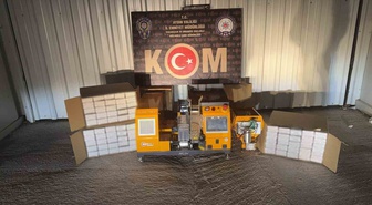 Aydın'da 5 adrese kaçakçılık baskınında 4 şüpheliden 3'ü tutuklandı