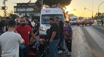 Aydın İncirliova'da beton mikseri servis araçlarına çarptı, 10 kişi yaralandı