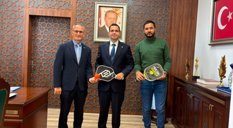 Ayvacık'ta pickleball sporunu yaygınlaştırmak için kamu kurumları çalışma başlatacak