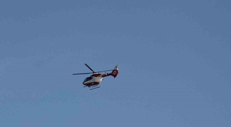 Bahçesaray'dan H.D. perikardit tanısıyla helikopter ambulansla Van'a sevk edildi