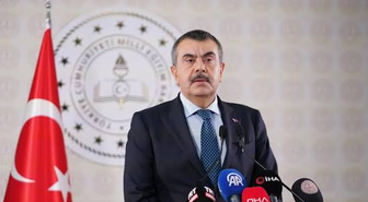 Bakan Tekin, Turgutlu'daki saldırı okulda değil diyerek velilere takip çağrısı yaptı