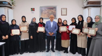 Bayburt İl Müftülüğünde hafız olan öğrencilere belgeleri törenle takdim edildi