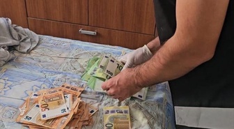 Bodrum'da 12 bin avro rüşvet iddiasıyla liman başkanı dahil 2 kişi gözaltına alındı