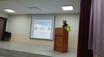 Bolu Mudurnu'da servis şoförlerine öğrenci taşımacılığı bilgilendirmesi yapıldı