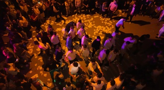 Bursa'da yaklaşık 20 yıllık 'Salla Dansı' sanal medyada milyonlarca kişiye ulaştı
