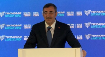 Cumhurbaşkanı Yardımcısı Yılmaz Bursa'da üretenleri gerçek kahraman saydı