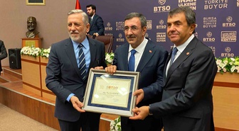 Cumhurbaşkanı Yardımcısı Yılmaz Bursa iş dünyasının temsilcileriyle bir araya geldi