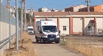 Diyarbakır Kayapınar'da depoda tiner kokusundan etkilenen 2 işçi hastaneye kaldırıldı