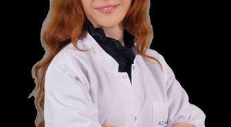 Dr. Abdullayeva, ailelere ekran süresi ve davranış değişikliklerini izlemeyi önerdi