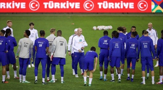 Fransa, A Milli Futbol Takımı maçı öncesi Kocaeli'de hazırlıklarını tamamladı
