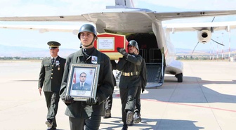 Kalp krizi geçirerek şehit olan Uzman Çavuş Sevim’in naaşı Elazığ’a getirildi