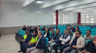 Karapınar'da taşımalı eğitim servis şoförlerine güvenlik bilgilendirmesi yapıldı
