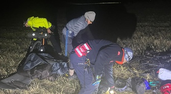 Kars Susuz'da bisikletli 2 turist gece kaybolunca jandarma ve AFAD buldu