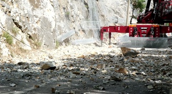 Tunceli-Ovacık yolunda kaya düşmesine karşı 30 bin metrekare çelik ağ uygulanacak