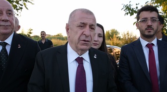Ümit Özdağ, Turgutlu'daki okul saldırısı sonrası üç bakanlığa ortak çalışma çağrısı yaptı