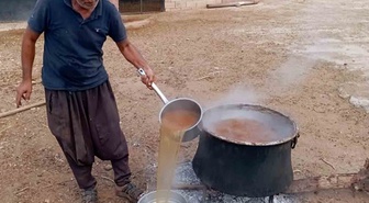 Araban'da bağ bozumu başladı, gün pekmezi güneşte günlerce bekletiliyor