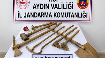 Aydın Nazilli'de jandarma serada kaçak kazı yapan 6 kişiyi suçüstü yakaladı