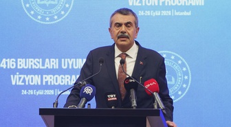 Bakan Tekin, 1416 bursiyerlerinin yurt dışında Türkiye'yi temsil ettiğini söyledi