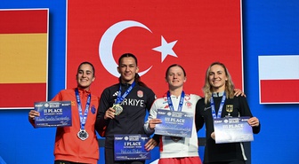 Bulgaristan'da Hatice Akbaş, 51 kiloda büyüklerde ilk Avrupa altınını kazandı