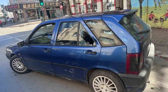 Bursa İnegöl’de otomobil ve motosiklet çarpıştı, motosiklet sürücüsü yaralandı