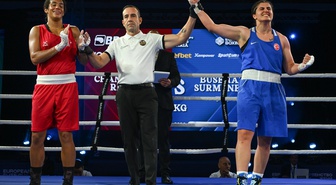 Busenaz Sürmeneli, Sofya'daki Avrupa Boks Şampiyonası'nda altın madalya kazandı