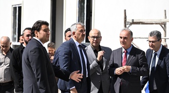 Edirne Valisi Yunus Sezer, Yıldırım Mahalle Evi inşaatında inceleme yaptı