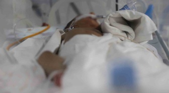 Hatay'da 31 haftalık prematüre bebek bağırsak tıkanıklığından ameliyatla kurtuldu