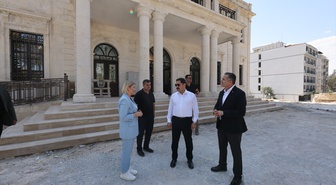 Hatay Valisi Masatlı, depremlerde hasar gören valilik binasında restorasyonu inceledi