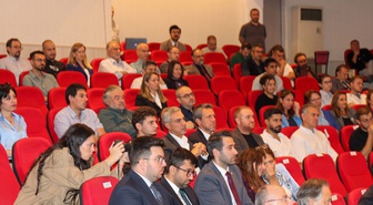 İzmir'de savunma sanayisi, akademi ve sanayi temsilcileri buluştu
