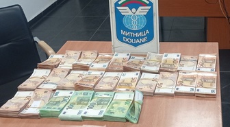 Kapitan Andreevo'da 81 bin 385 euro ve 19 bin 750 dolar ele geçirildi