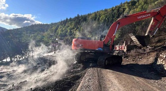 Kastamonu Valisi Dallı, İnebolu'da yanan 11 evin önümüzdeki yıl yapılacağını söyledi