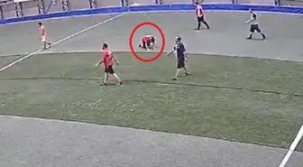Kayseri'de halı sahada fenalaşan sağlık çalışanı Doğan hayatını kaybetti
