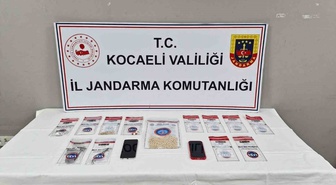Kocaeli'de uyuşturucu operasyonunda 3 adreste 1 kilo 37 gram esrar ele geçirildi