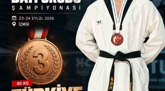 Semih Karabacak, İzmir'deki taekwondo şampiyonasında 80 kiloda bronz madalya kazandı