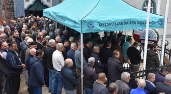 Trabzon Ortahisar'da toprak kaymasında ölen 50 yaşındaki kişi defnedildi