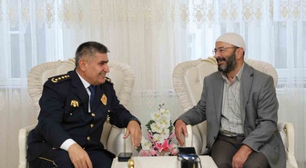 'Vatandaşlarımızla iletişimimizi daima karşılıklı güven ve saygı üzerine kuracağız'