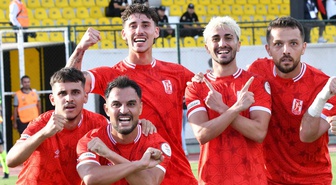 9 puanlı lider Balıkesirspor, yarın deplasmanda Eskişehirspor ile karşılaşacak