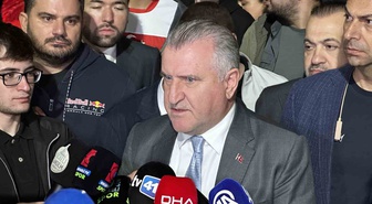 Bakan Bak, Kocaeli’de Fransa’ya yenilen A Milli Takım’ın mücadelesinden memnun kaldı