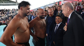 Cumhurbaşkanı Erdoğan, Yağlı Güreş Cumhurbaşkanlığı Kupası final mücadelelerini izledi