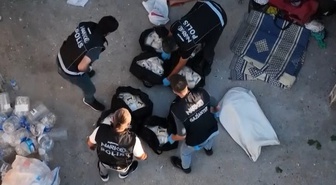 Gaziantep'te 8 valizde 572 bin captagon hap ele geçirildi, 3 şüpheli gözaltına alındı