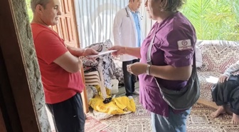 Gazipaşa'da sağlık ekipleri Alzheimer hastalarına ve yaşlılara sağlık kontrolü yaptı
