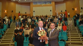 Hasan Yıldız, KAEÜ'de öğrencilere kariyer ve motivasyon konferansı verdi