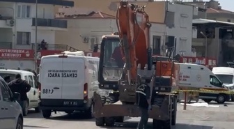 İzmir Menderes'te iş makinesinin çarptığı 85 yaşındaki yaya yaşamını yitirdi