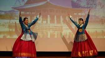 Kastamonu'da Güney Kore'nin Hanbok defilesi KUZKA desteğiyle düzenlendi
