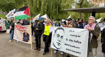 Stockholm'de yüzlerce gösterici İsrail'in Gazze saldırılarını protesto etti