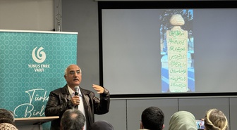 Türk hat sanatı projesinin ikinci programı Berlin Yunus Emre Enstitüsü'nde yapıldı